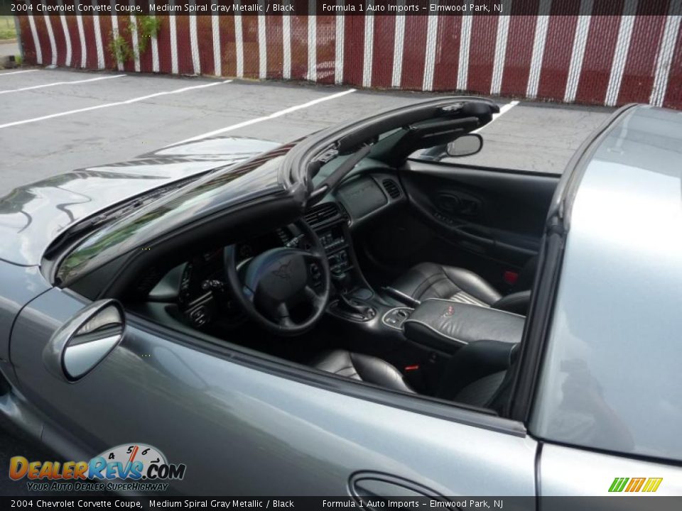 2004 Chevrolet Corvette Coupe Medium Spiral Gray Metallic / Black Photo #22