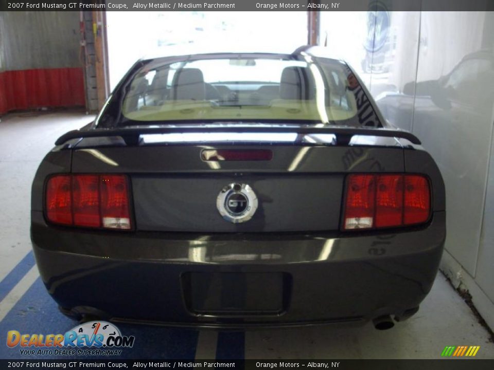 2007 Ford Mustang GT Premium Coupe Alloy Metallic / Medium Parchment Photo #6