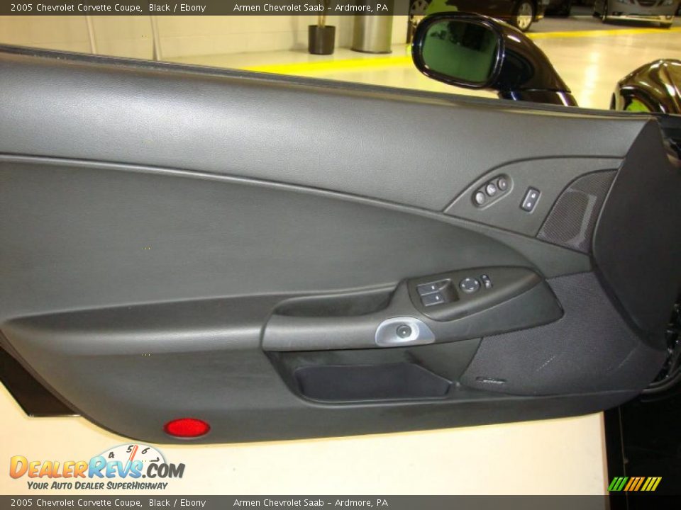 2005 Chevrolet Corvette Coupe Black / Ebony Photo #12