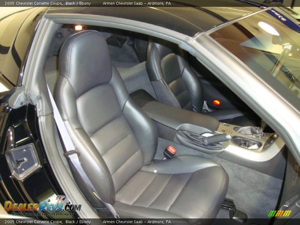 2005 Chevrolet Corvette Coupe Black / Ebony Photo #18