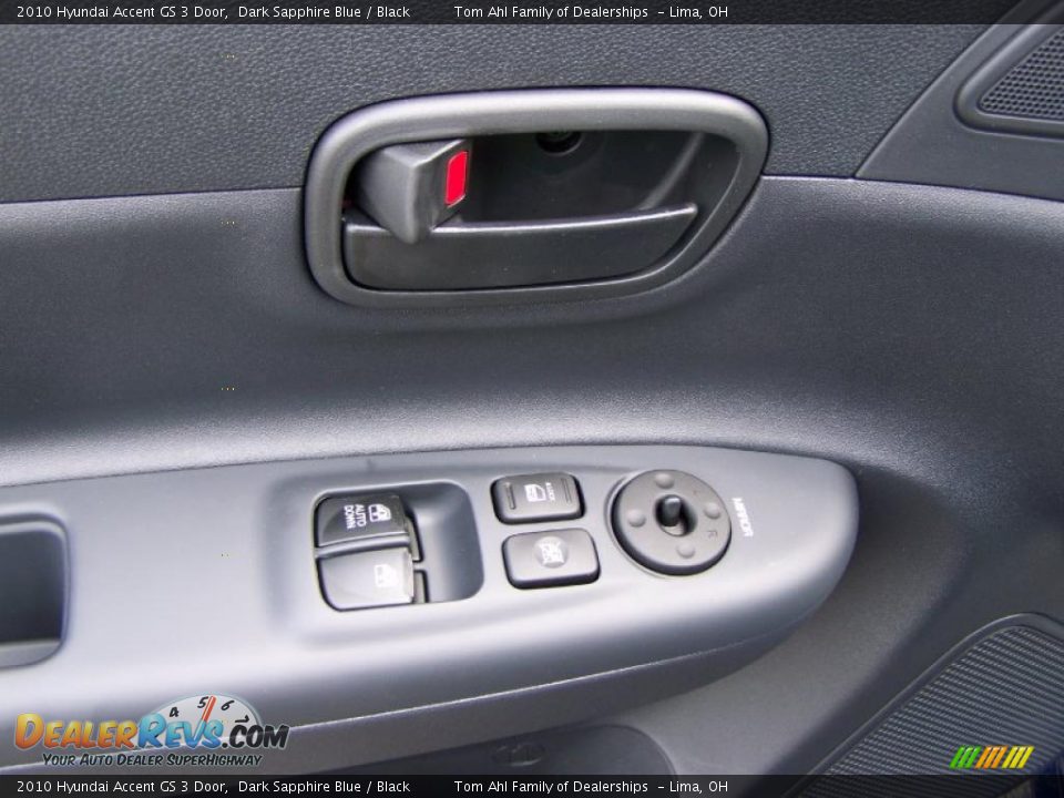 2010 Hyundai Accent GS 3 Door Dark Sapphire Blue / Black Photo #8