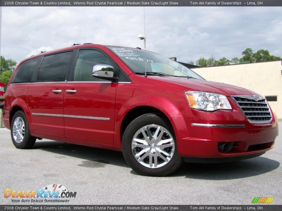 2008 Chrysler Town & Country Limited Inferno Red Crystal Pearlcoat / Medium Slate Gray/Light Shale Photo #1