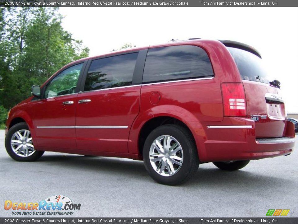2008 Chrysler Town & Country Limited Inferno Red Crystal Pearlcoat / Medium Slate Gray/Light Shale Photo #3