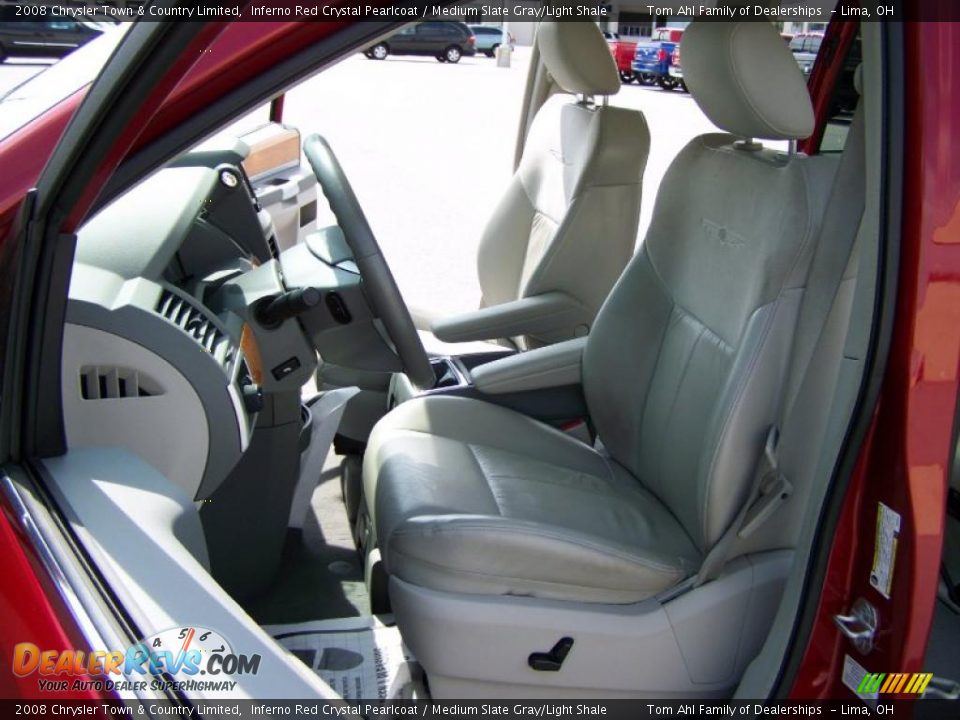 2008 Chrysler Town & Country Limited Inferno Red Crystal Pearlcoat / Medium Slate Gray/Light Shale Photo #8