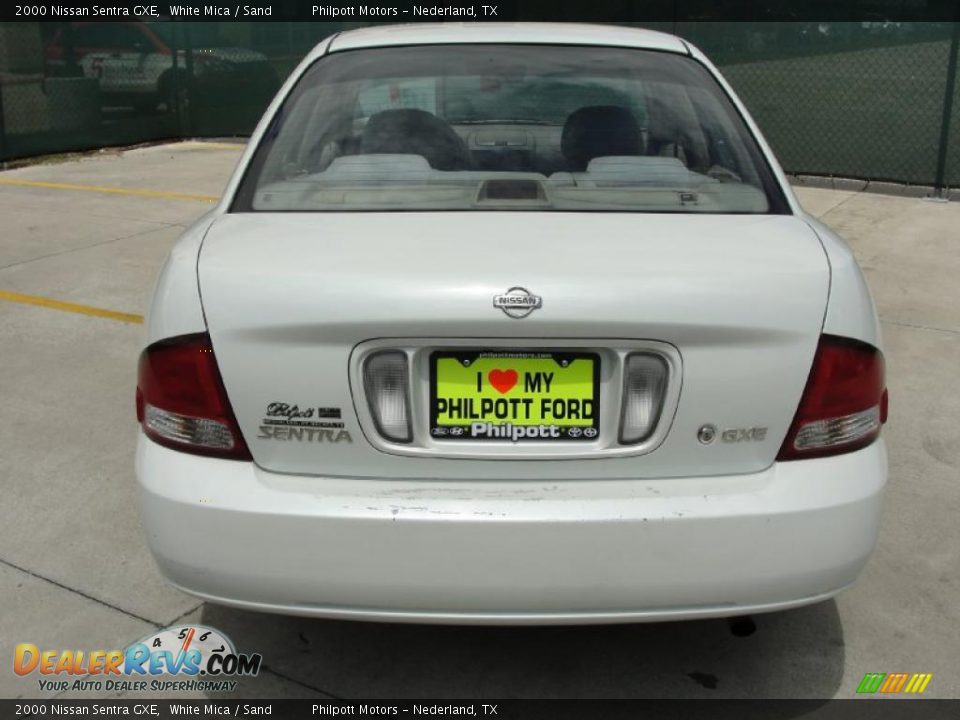 2000 Nissan Sentra GXE White Mica / Sand Photo #4