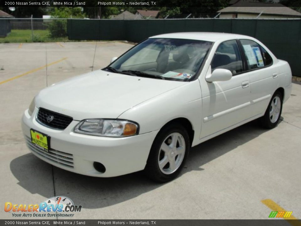 2000 Nissan Sentra GXE White Mica / Sand Photo #7