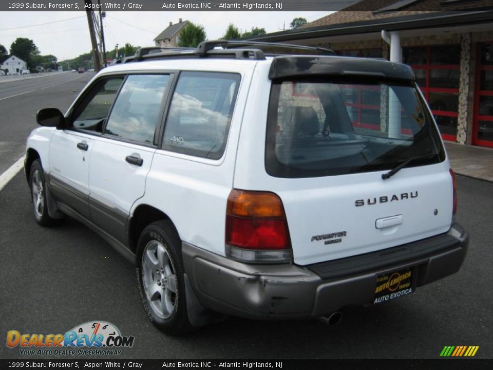 1999 Subaru Forester S Aspen White / Gray Photo #2