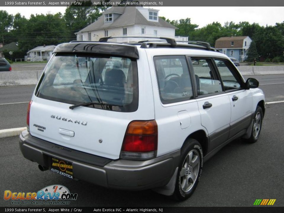 1999 Subaru Forester S Aspen White / Gray Photo #3