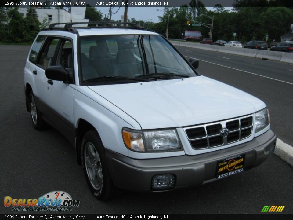 1999 Subaru Forester S Aspen White / Gray Photo #4