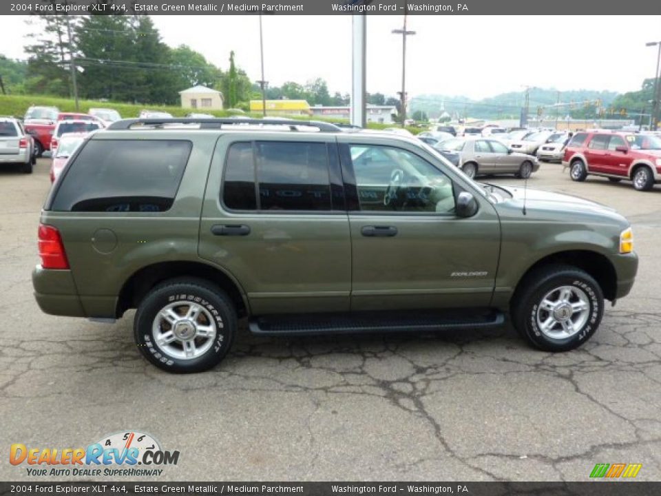 2004 Ford Explorer XLT 4x4 Estate Green Metallic / Medium Parchment Photo #5