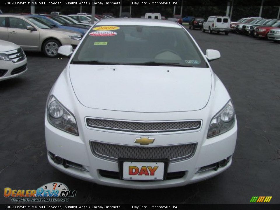 2009 Chevrolet Malibu LTZ Sedan Summit White / Cocoa/Cashmere Photo #4