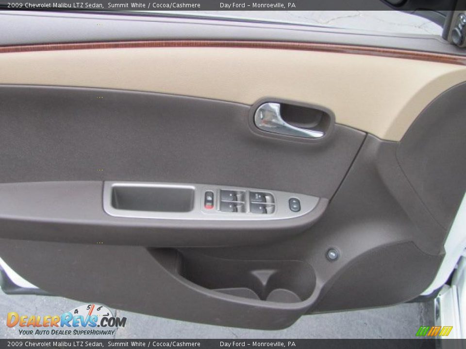 2009 Chevrolet Malibu LTZ Sedan Summit White / Cocoa/Cashmere Photo #10