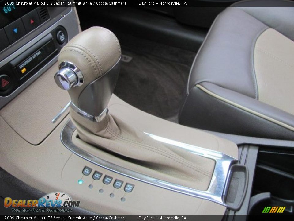2009 Chevrolet Malibu LTZ Sedan Summit White / Cocoa/Cashmere Photo #12