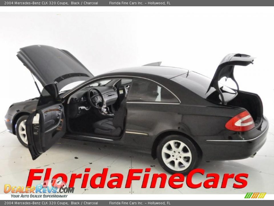 2004 Mercedes-Benz CLK 320 Coupe Black / Charcoal Photo #8