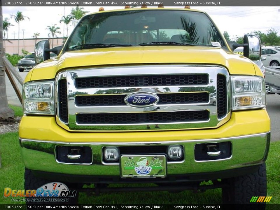 2006 Ford F250 Super Duty Amarillo Special Edition Crew Cab 4x4 Screaming Yellow / Black Photo #2