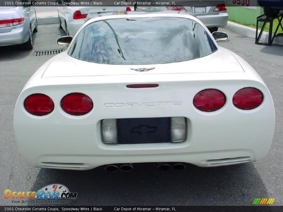 2001 Chevrolet Corvette Coupe Speedway White / Black Photo #4