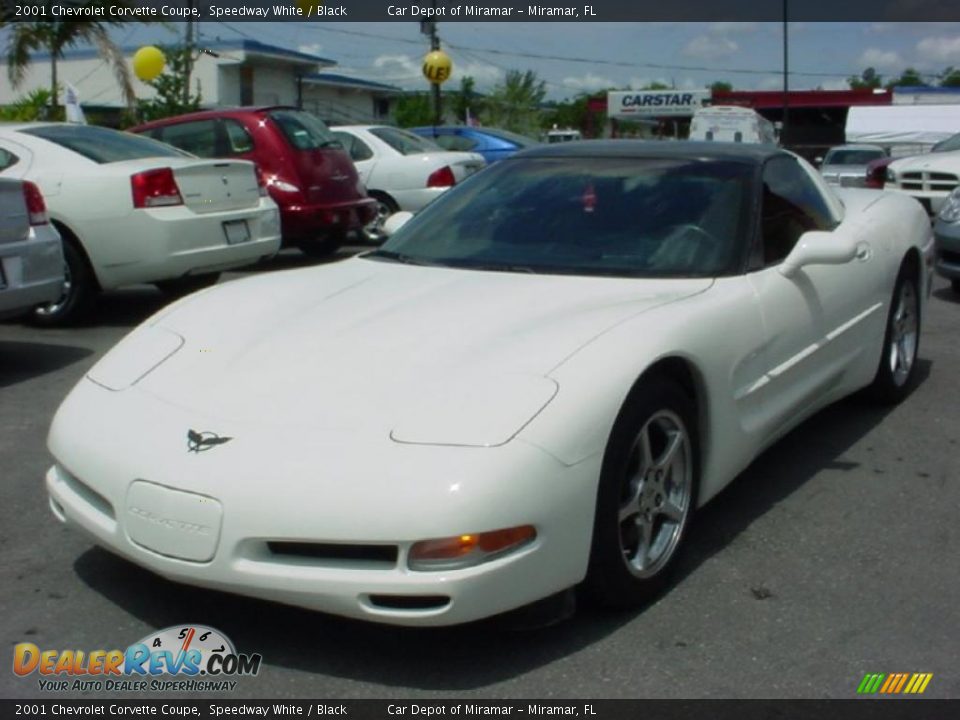 2001 Chevrolet Corvette Coupe Speedway White / Black Photo #7