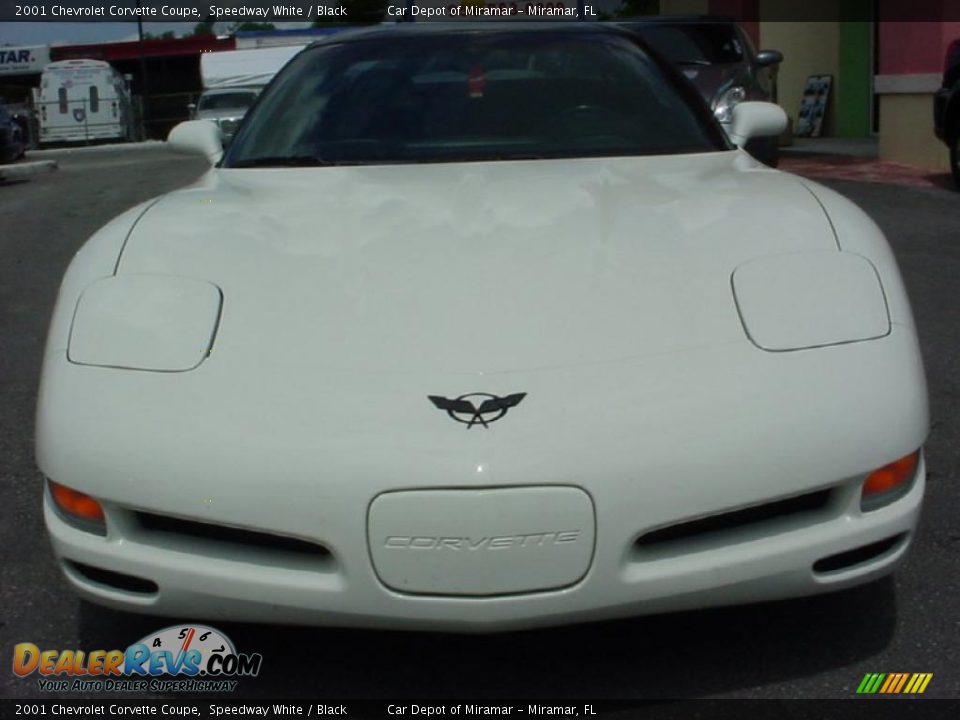 2001 Chevrolet Corvette Coupe Speedway White / Black Photo #8