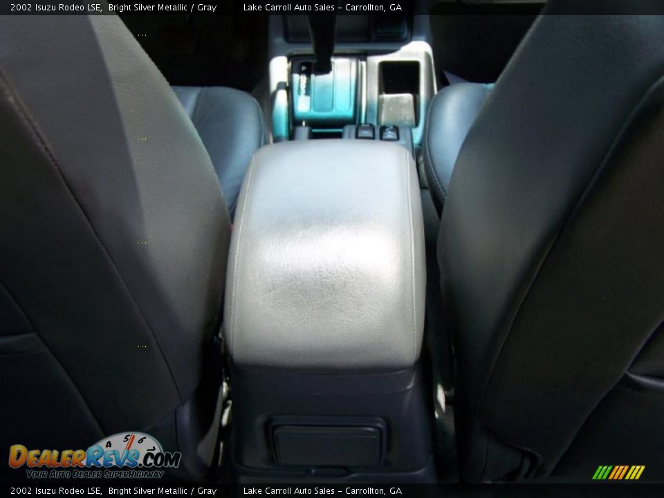 2002 Isuzu Rodeo LSE Bright Silver Metallic / Gray Photo #23