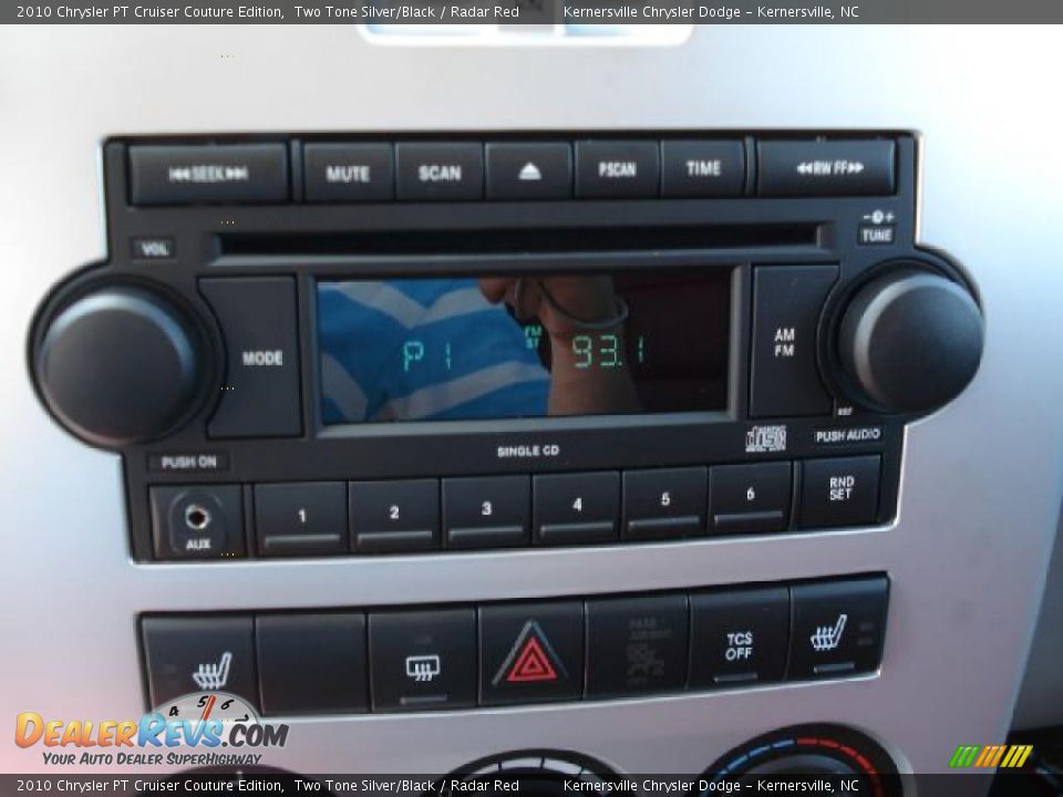 2010 Chrysler PT Cruiser Couture Edition Two Tone Silver/Black / Radar Red Photo #15