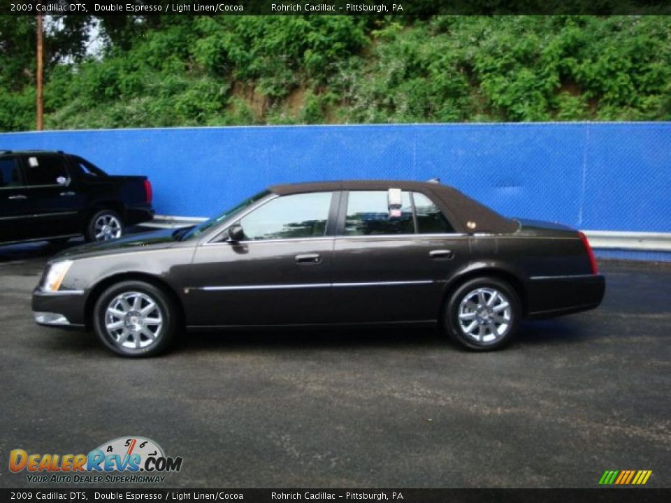 2009 Cadillac DTS Double Espresso / Light Linen/Cocoa Photo #2