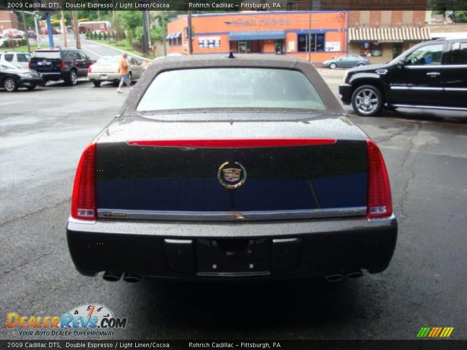 2009 Cadillac DTS Double Espresso / Light Linen/Cocoa Photo #4