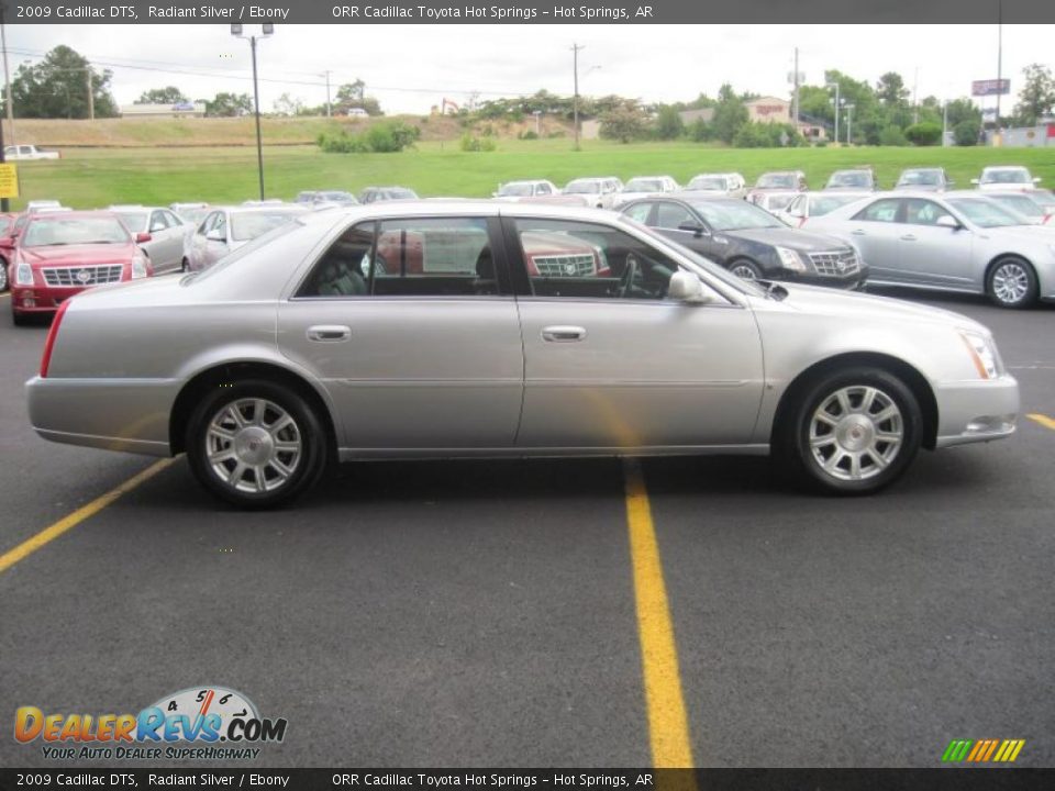 2009 Cadillac DTS Radiant Silver / Ebony Photo #3