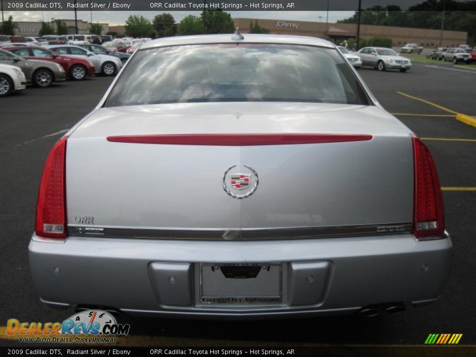 2009 Cadillac DTS Radiant Silver / Ebony Photo #8