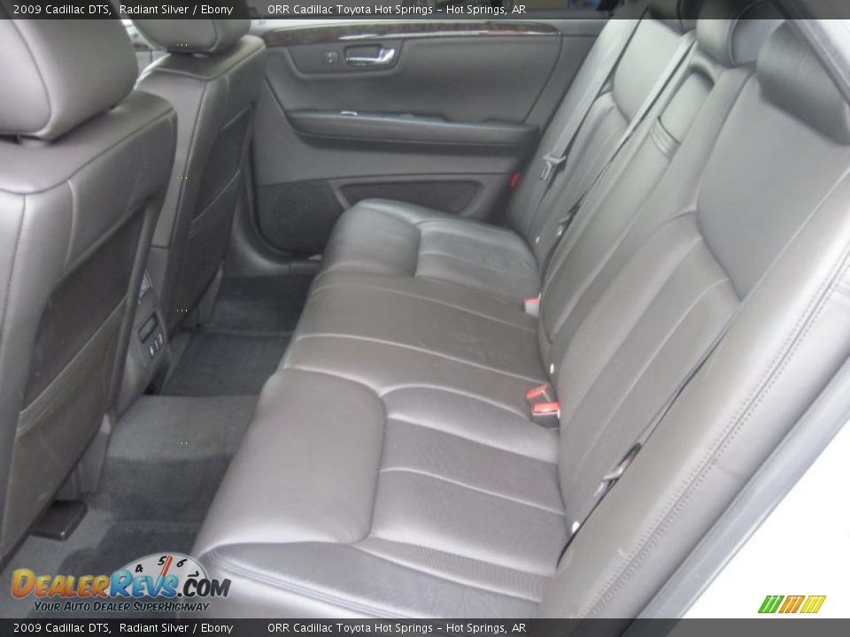 2009 Cadillac DTS Radiant Silver / Ebony Photo #12