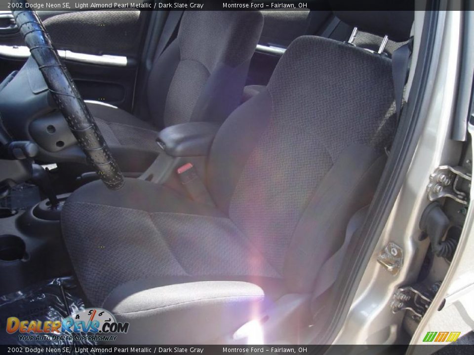 2002 Dodge Neon SE Light Almond Pearl Metallic / Dark Slate Gray Photo #12