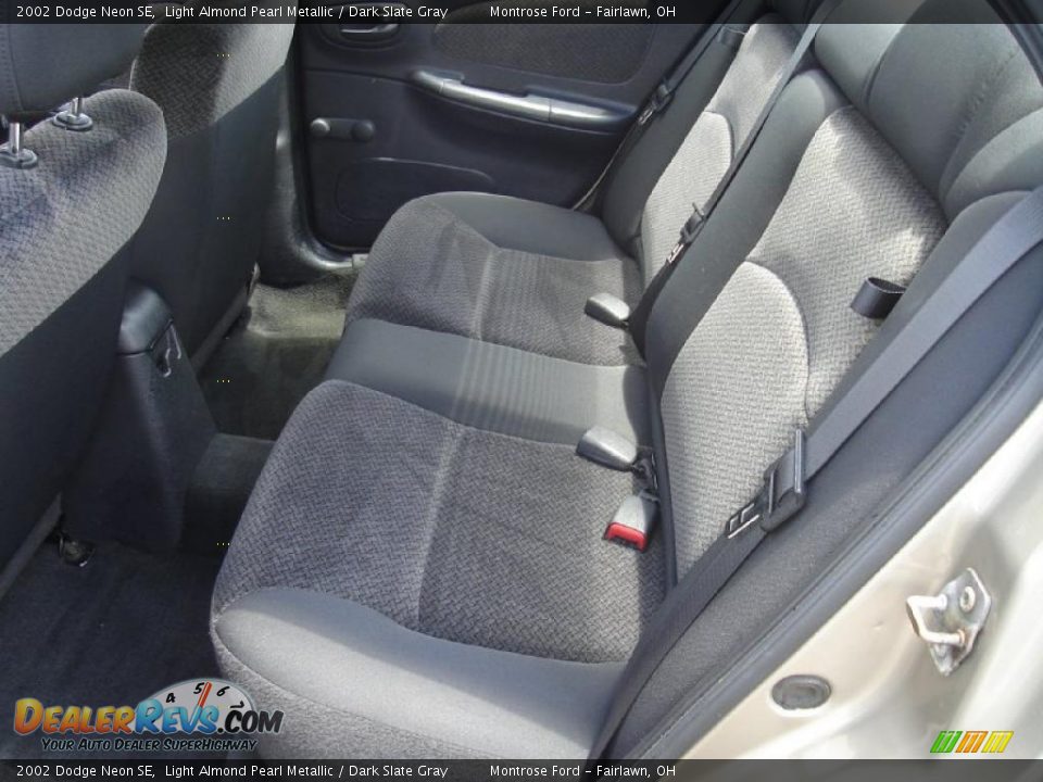 2002 Dodge Neon SE Light Almond Pearl Metallic / Dark Slate Gray Photo #19
