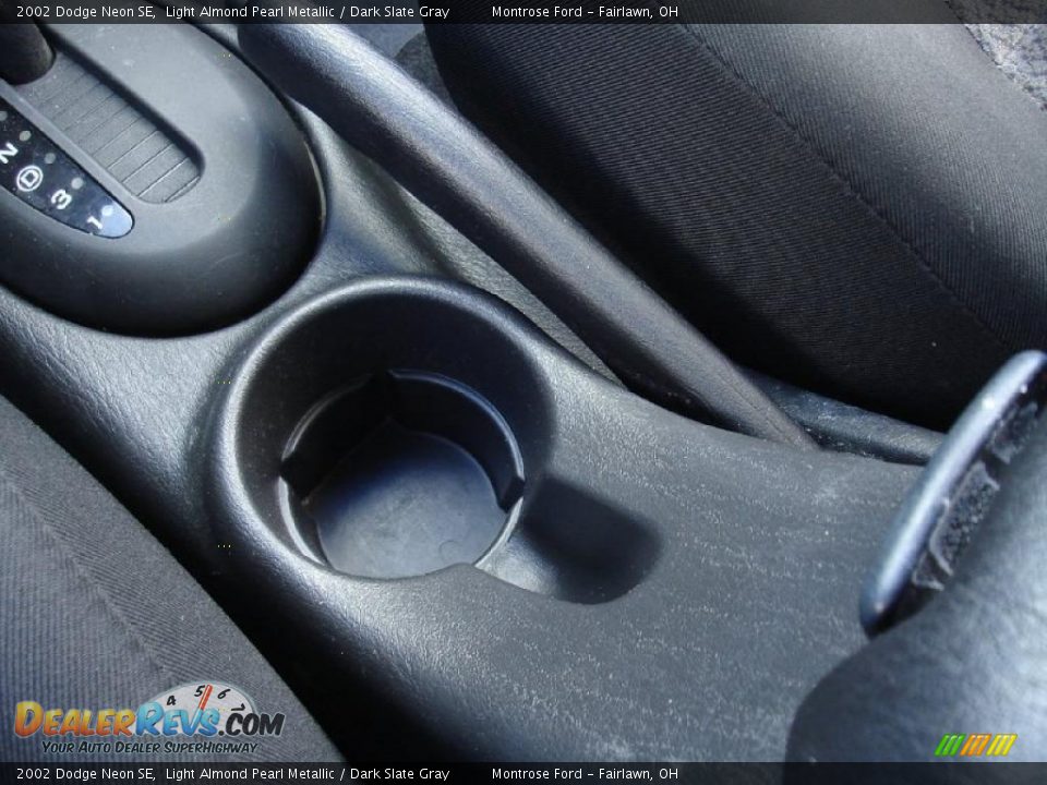 2002 Dodge Neon SE Light Almond Pearl Metallic / Dark Slate Gray Photo #29