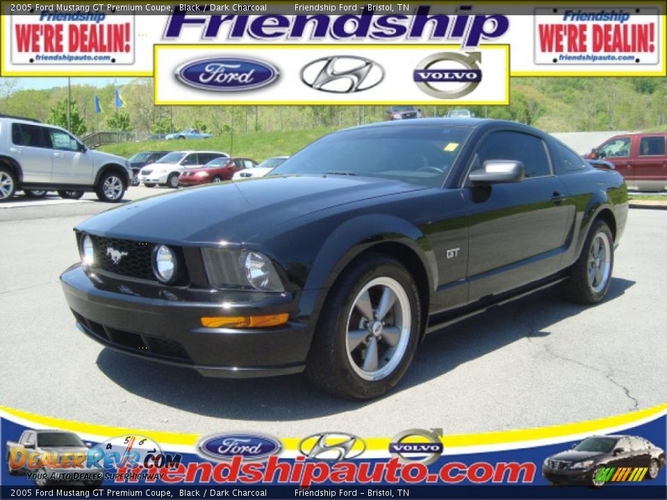 2005 Ford Mustang GT Premium Coupe Black / Dark Charcoal Photo #2