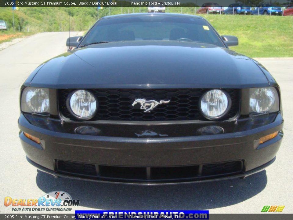 2005 Ford Mustang GT Premium Coupe Black / Dark Charcoal Photo #8