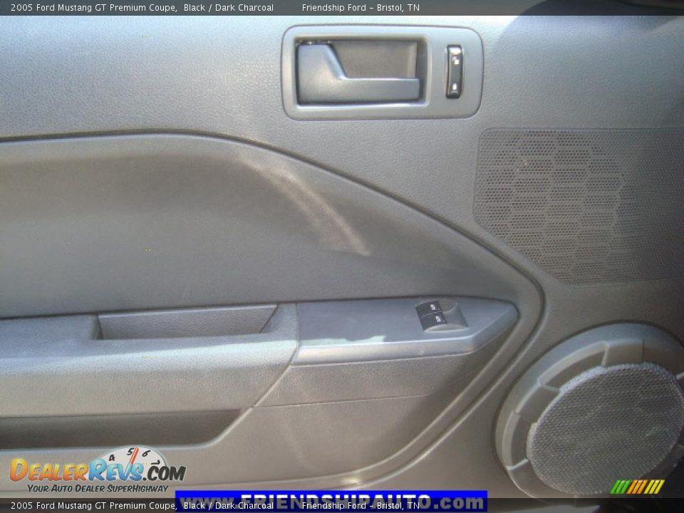 2005 Ford Mustang GT Premium Coupe Black / Dark Charcoal Photo #24