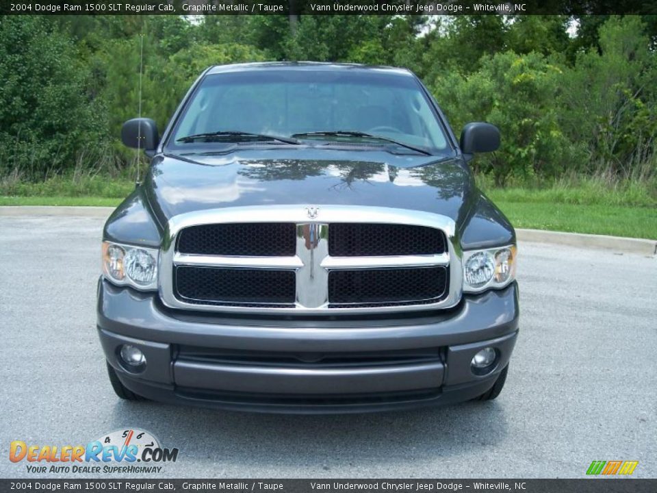 2004 Dodge Ram 1500 SLT Regular Cab Graphite Metallic / Taupe Photo #2