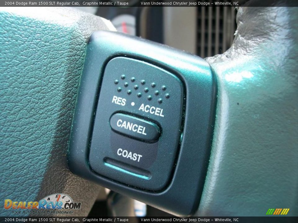 2004 Dodge Ram 1500 SLT Regular Cab Graphite Metallic / Taupe Photo #24