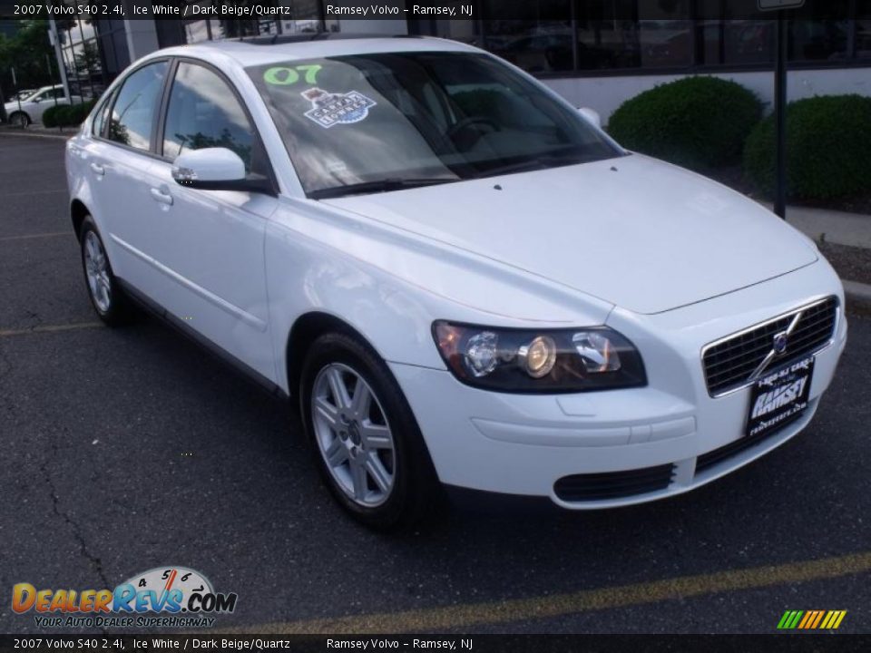 2007 Volvo S40 2.4i Ice White / Dark Beige/Quartz Photo #1