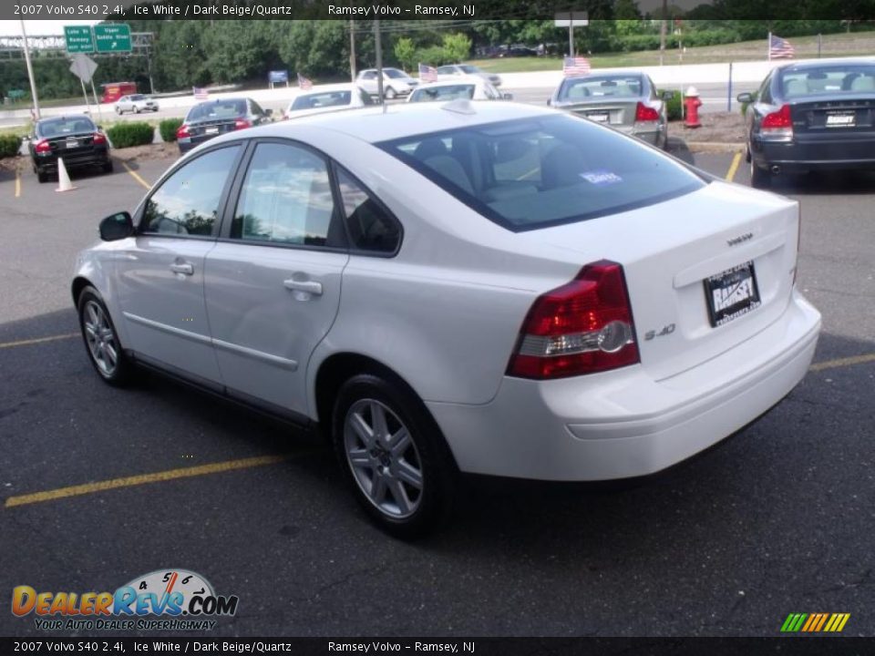 2007 Volvo S40 2.4i Ice White / Dark Beige/Quartz Photo #5