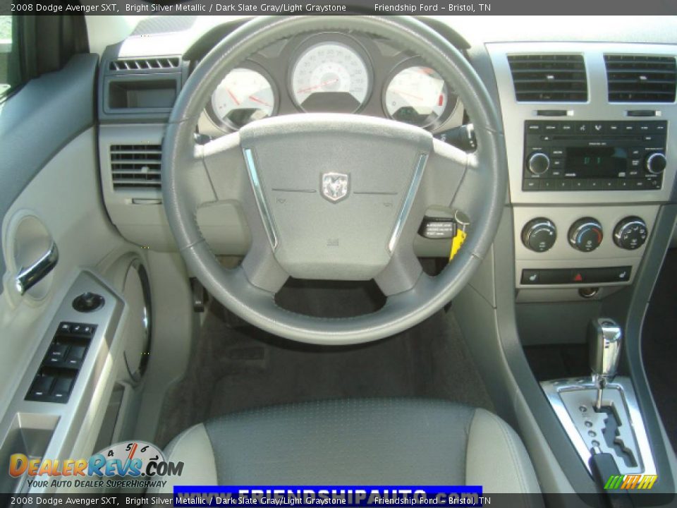 2008 Dodge Avenger SXT Bright Silver Metallic / Dark Slate Gray/Light Graystone Photo #4