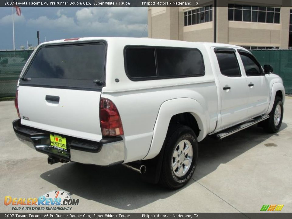 2007 Toyota Tacoma V6 PreRunner Double Cab Super White / Taupe Photo #3