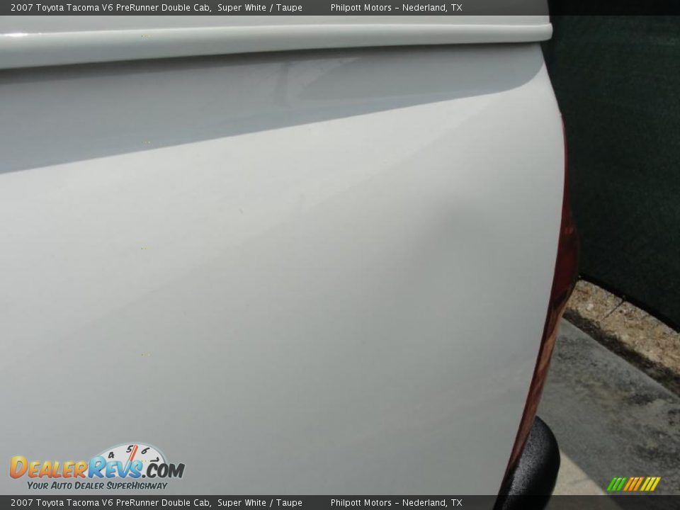 2007 Toyota Tacoma V6 PreRunner Double Cab Super White / Taupe Photo #23