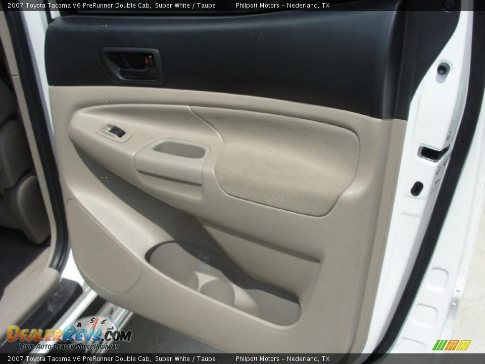 2007 Toyota Tacoma V6 PreRunner Double Cab Super White / Taupe Photo #28