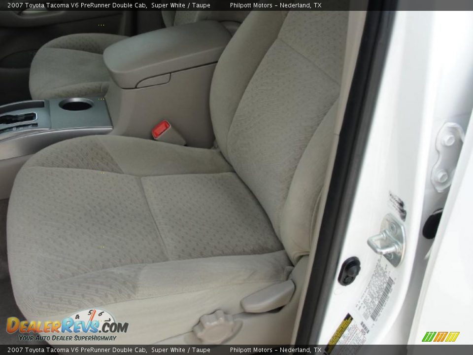 2007 Toyota Tacoma V6 PreRunner Double Cab Super White / Taupe Photo #34