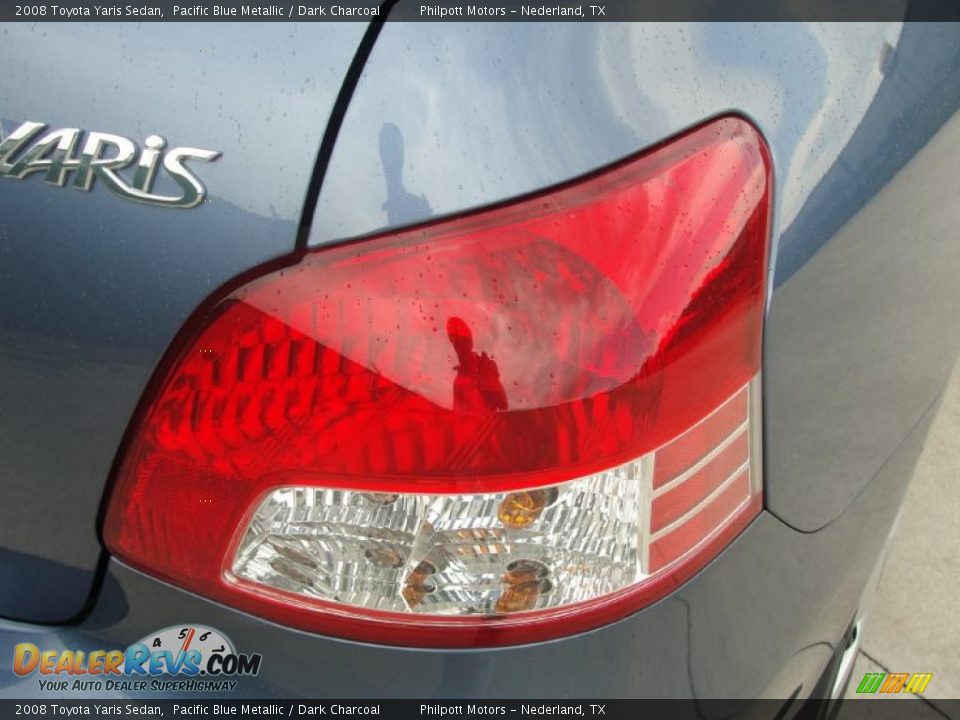 2008 Toyota Yaris Sedan Pacific Blue Metallic / Dark Charcoal Photo #18