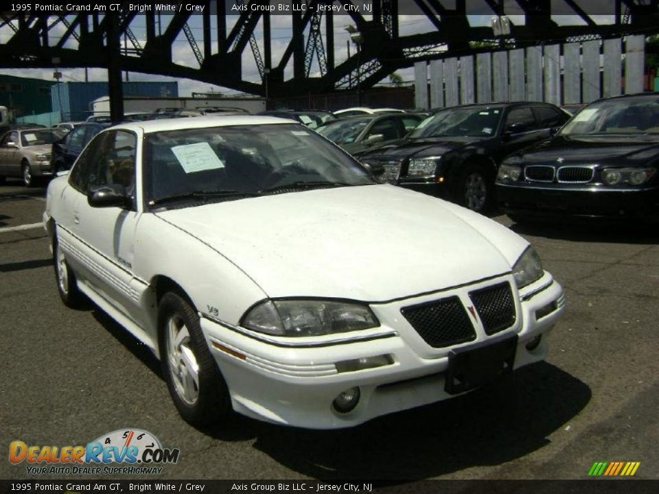 1995 Pontiac Grand Am GT Bright White / Grey Photo #3