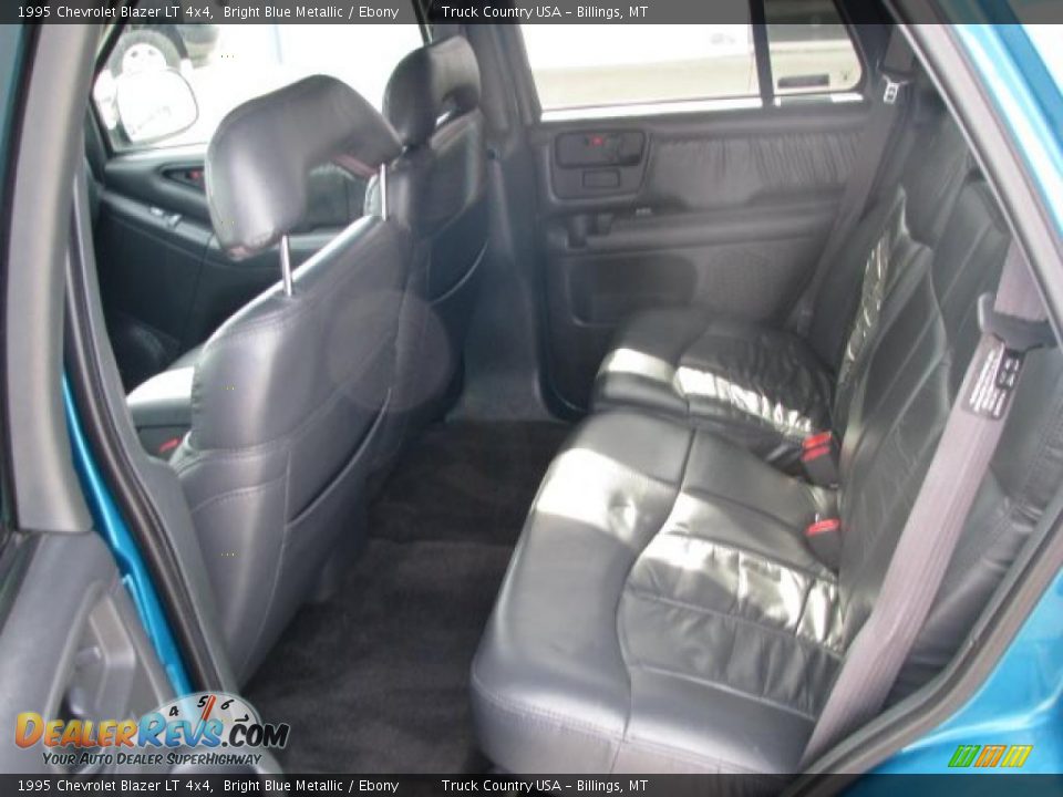1995 Chevrolet Blazer LT 4x4 Bright Blue Metallic / Ebony Photo #5