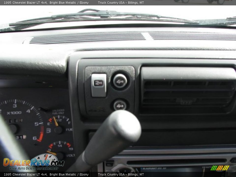 1995 Chevrolet Blazer LT 4x4 Bright Blue Metallic / Ebony Photo #8