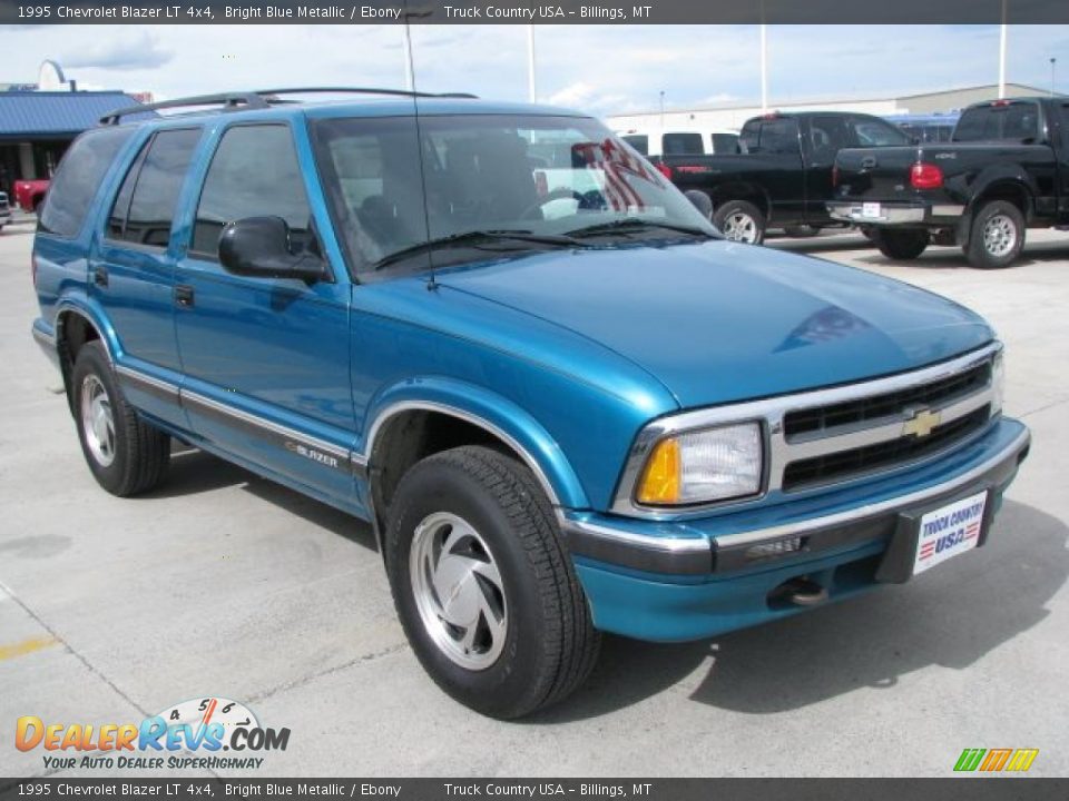 1995 Chevrolet Blazer LT 4x4 Bright Blue Metallic / Ebony Photo #13