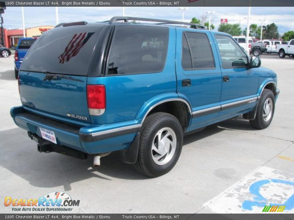 1995 Chevrolet Blazer LT 4x4 Bright Blue Metallic / Ebony Photo #15